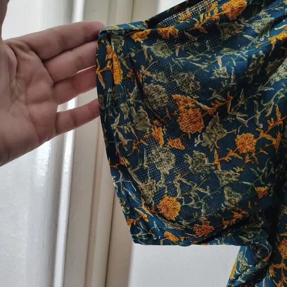 T-C Fashion women's size Large blouse multicolor print v-neck 3/4 sleeves - Picture 5 of 8